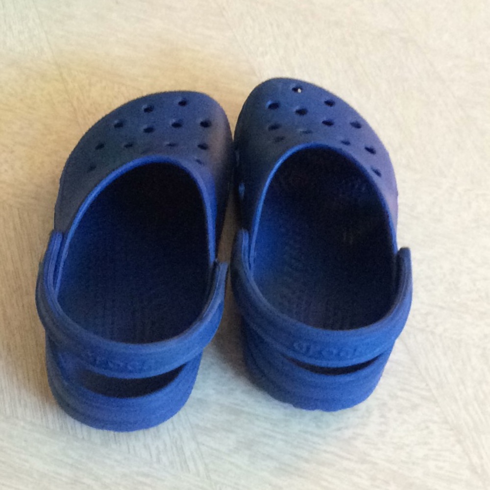 Ladies blue crocs Size 6
